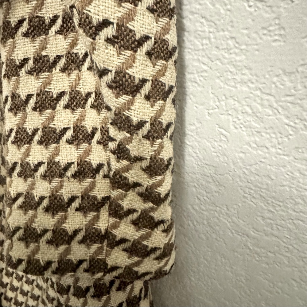 Charles Gray Classic Brown and Cream Coat with Houndstooth Pattern. Size… - Picture 7 of 17
